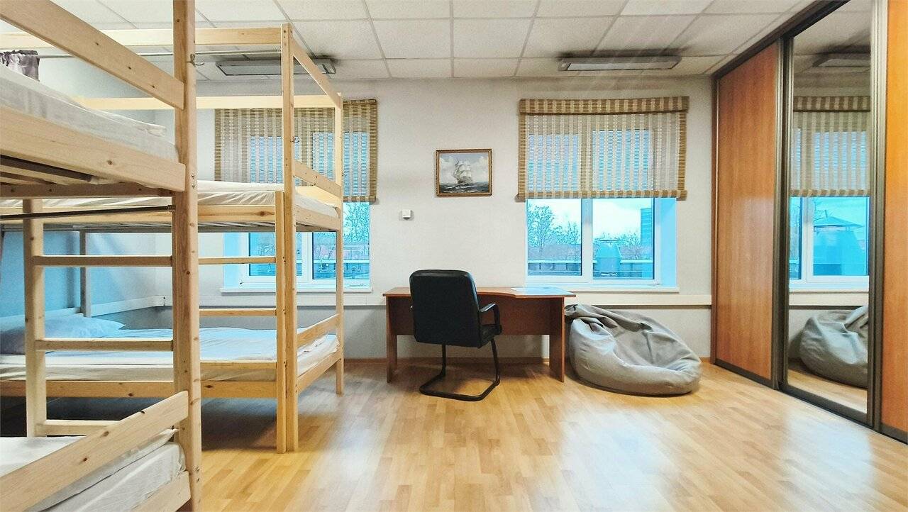 Фотографии номера Кровать в общем номере для мужчин с 4 кроватями в Хостеле Невский Калининград