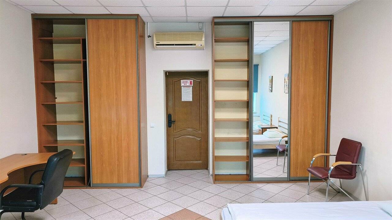 Фотографии номера Кровать в общем номере для мужчин с 4 кроватями в Хостеле Невский Калининград