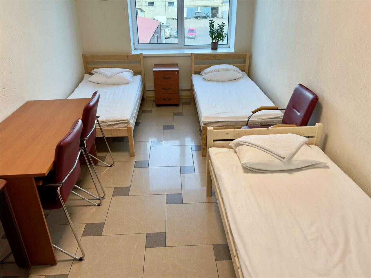 Фотографии номера Кровать в общем номере для мужчин с 4 кроватями в Хостеле Невский Калининград