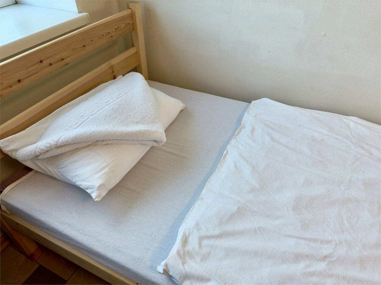 Фотографии номера Одноместная отдельная комната с односпальной кроватью с электронным замком в Хостеле Невский Калининград